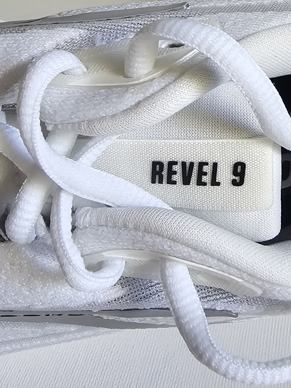 Brooks Revel 9 White and Silver Women's Athletic Running Shoes - Picture 7 of 10